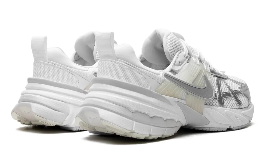 Nike V2K Run Metallic Silver White (Women's) Active