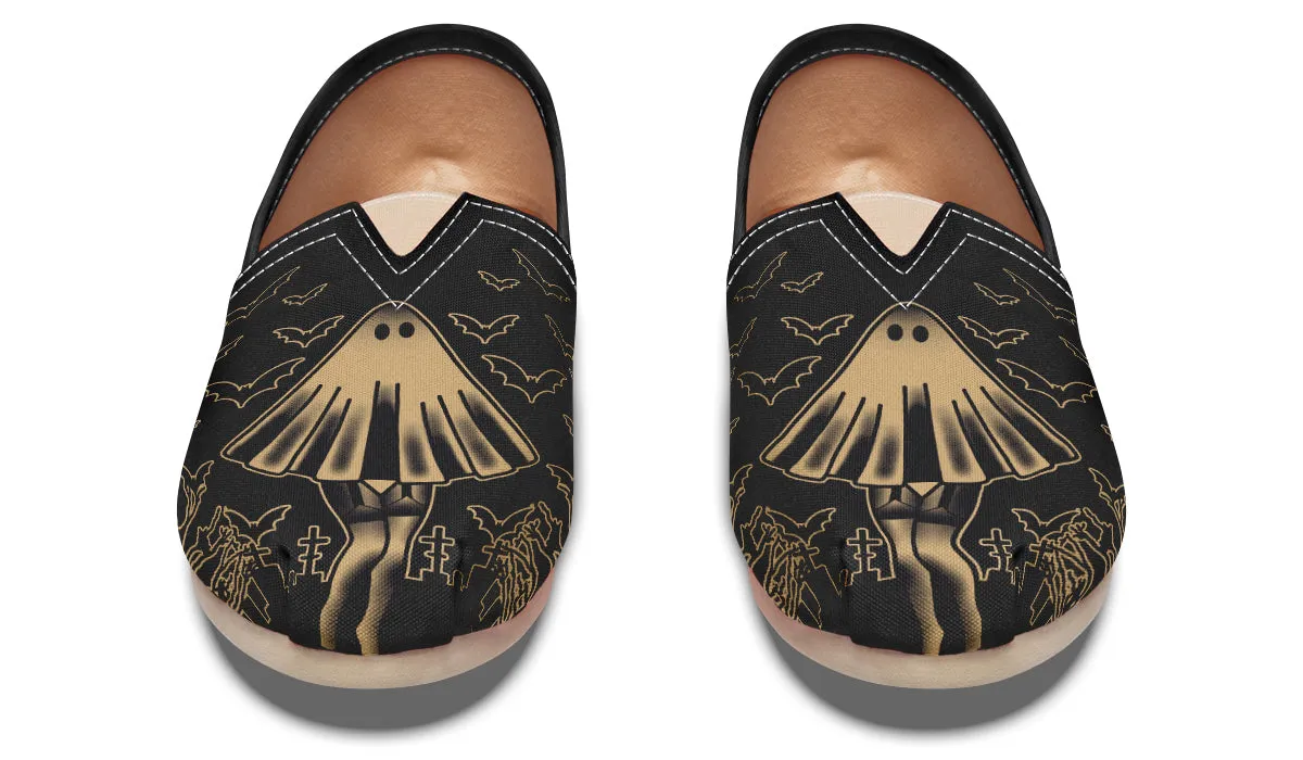 Stay Spooky Casual Shoes Mix Hue