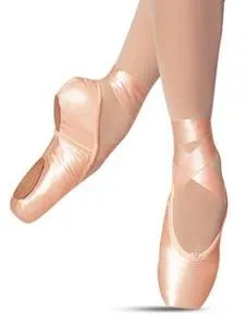 Snow Ride Lara -- Split Sole Pointe Shoe -- Pink Satin
