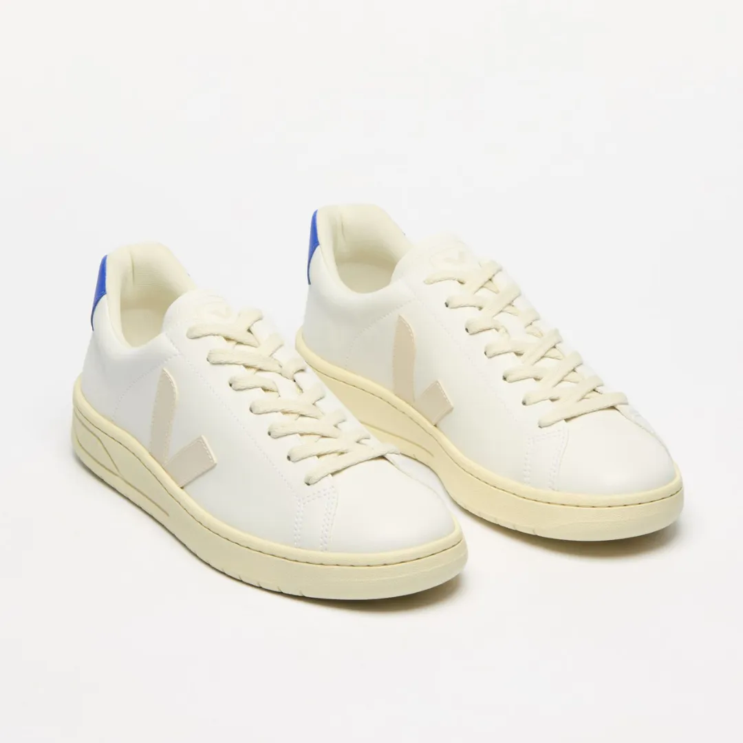 Urca CWL in White Pierre from Veja Comfortable Design Rain Step