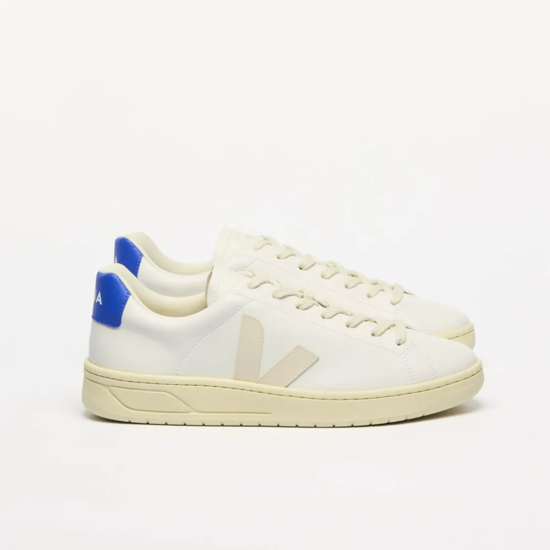 Urca CWL in White Pierre from Veja Cushioned Trail Strong