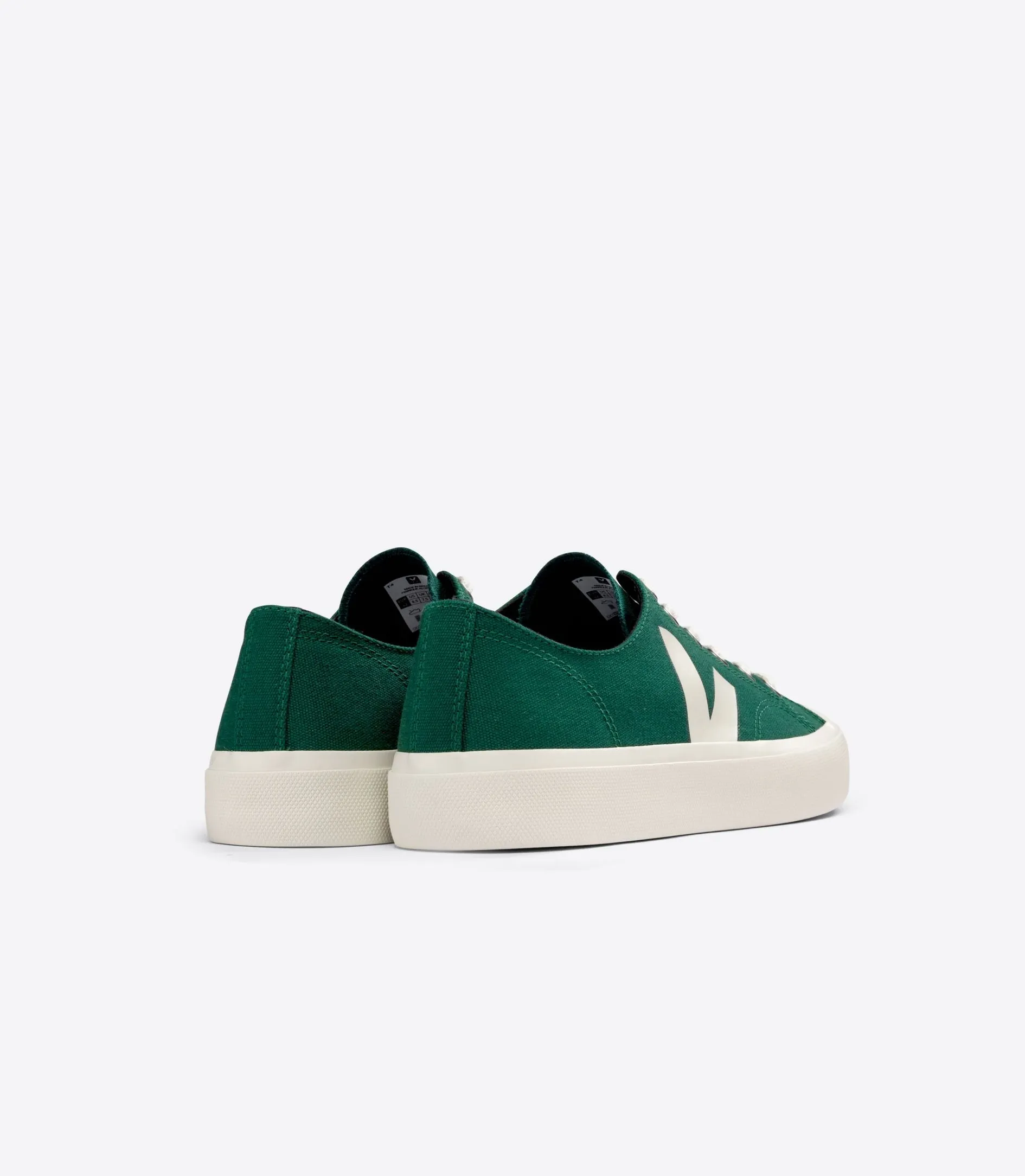 Color Pop Wata II Low Canvas in Poker Pierre from Veja