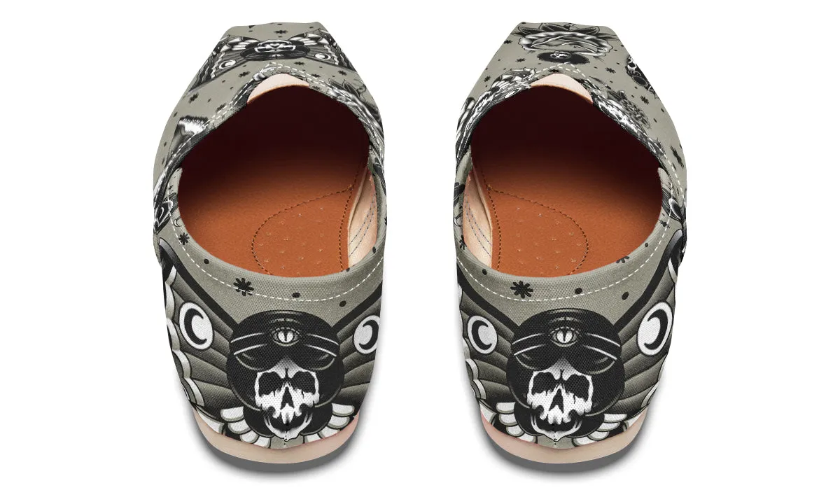 Wide Base Garden Walk Classic Dead Girls Casual Shoes