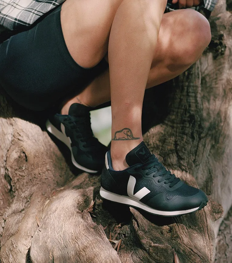 Women's SDU B-Mesh in Black from Veja Pilates Cool Show Stage